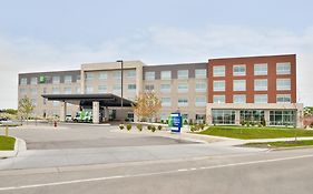 Holiday Inn Express And Suites Madison